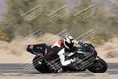 media/Dec-01-2025-Moto Forza (Mon) [[2daa91e15f]]/2-Intermediate Group/Session 3 (Turn 7 Inside Pans)/